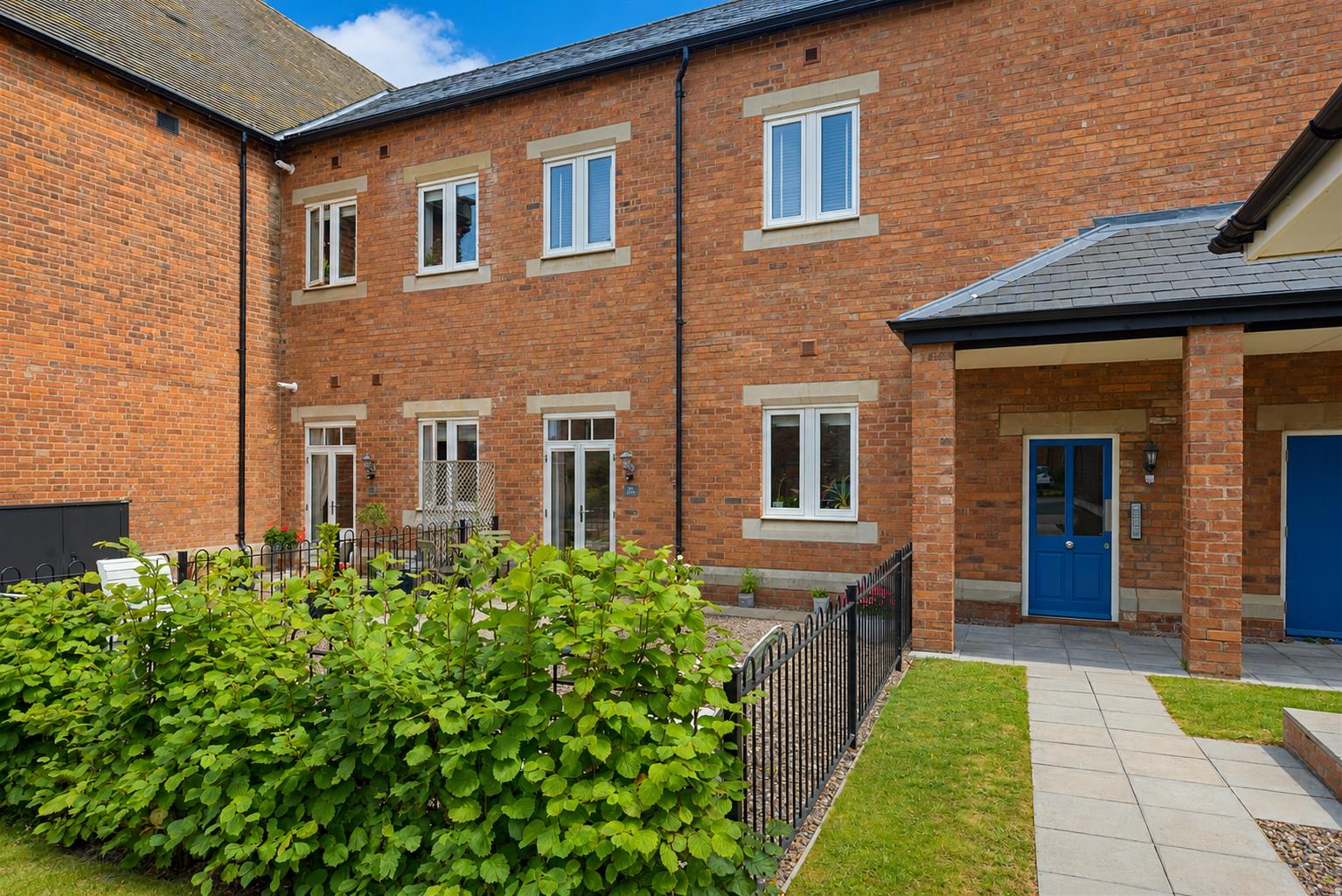 51 The Furlongs, Shrewsbury, SY3 5FU For Sale